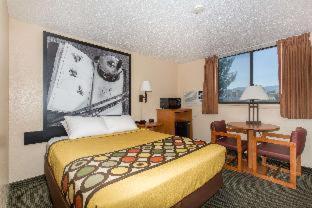 Super 8 By Wyndham Casper West By The River Rom bilde